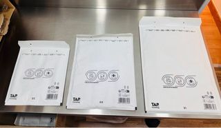 Sobres de envío pequeños, medianos y grandes