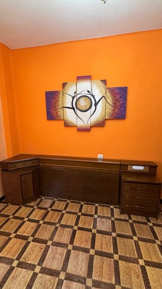 Armario, cabecero y cómoda vintage