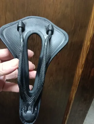 Sillín de carbono Marca MIXED TALLA 14,3