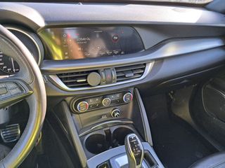 Alfa Romeo Stelvio 2.0 Gasolina Veloce Q4 206 kW (280 CV)