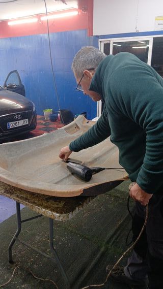 Tapiza el techo caído reparación