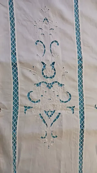 Tenda ricamata vintage