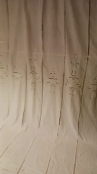 Tenda ricamata vintage