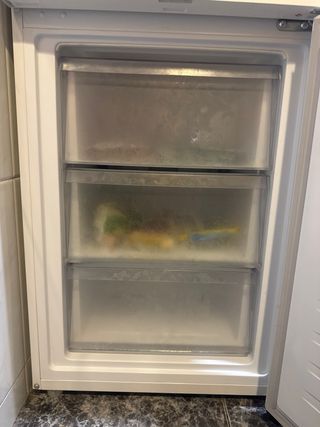 Nevera Candy con congelatore
