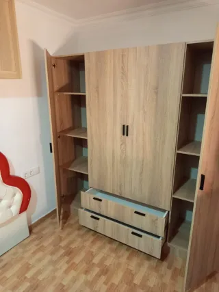 Armario de 4 puertas