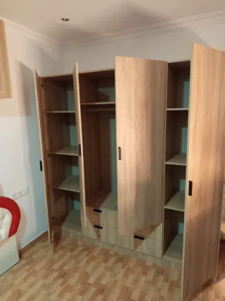 Armario de 4 puertas