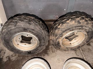 Ruedas y llantas ltz400