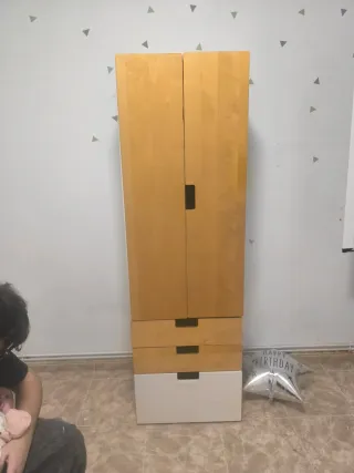 Se vende armario de ike de tamaño medio