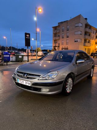 Peugeot 607 2001