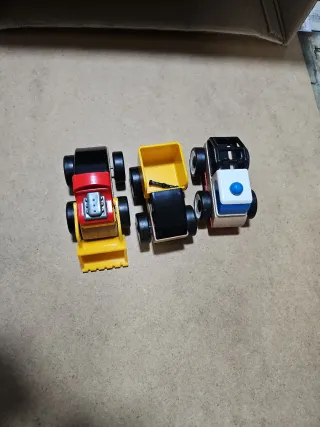 Lote de tres coches (juguetes)