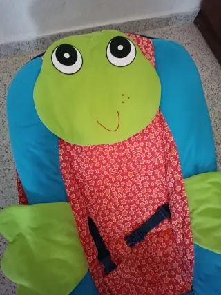 Hamaca para bebé con diseño de rana