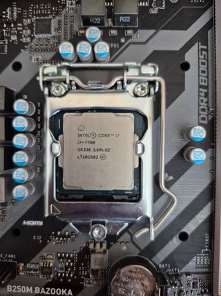 i7-7700 / LGA 1151