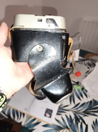 Cámara analógica Revue 35mm vintage funda origina