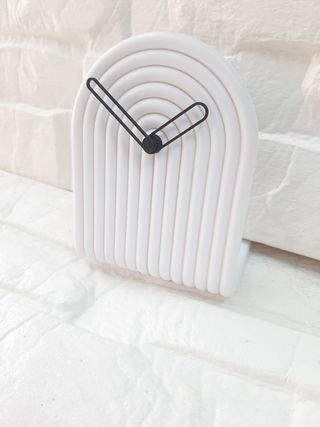 Reloj de Escritorio Estilo Bauhaus