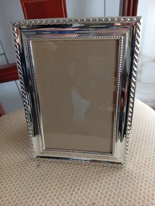 Marco plateado