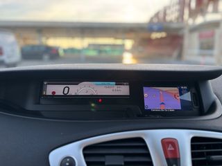 RENAULT GRAND SCENIC TCe 2009 154.000km Etiqueta C