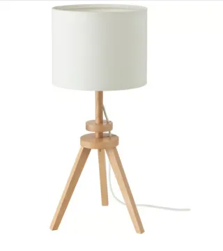 Lámpara de mesa Ikea madera y tela