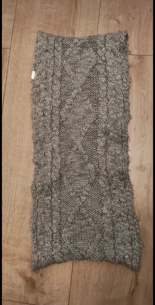 Vendo Sciarpa collo in lana circolare ad anello