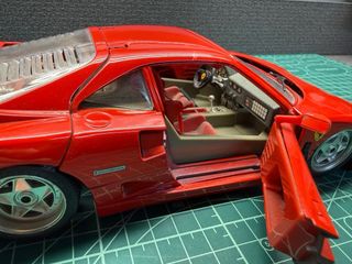Maqueta Ferrari F40 1:18 Burago