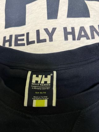 Sudaderas Helly Hansen HH Beige y otra azul marino