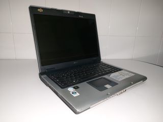 Portátil Acer Aspire 5630