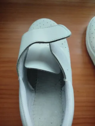 Zapatos/zuecos sanitarios