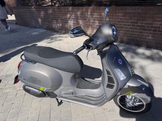 Vespa SuperTech 125 GTS