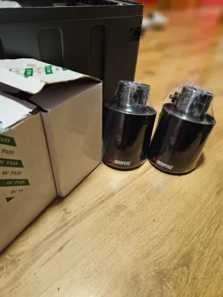 Tube de escape de coche