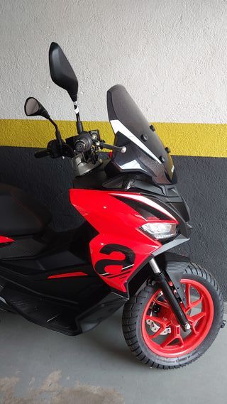 CAMBIO..Scooter Aprilia gt sr 125cc