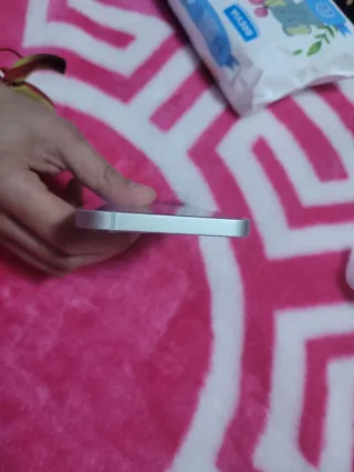 Se vende o se cambia iphone 12 128GB