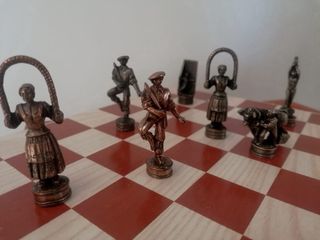 AntiguoJuego Ajedrez Vasco Figuras Metal Colección