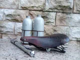 Lote Sillín BROOKS B66,portabotes metálico, bomba