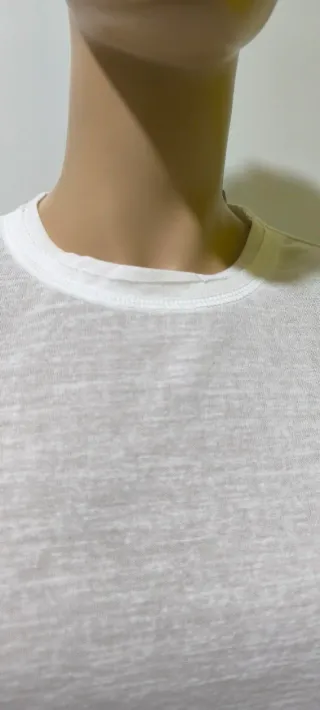 Camiseta blanca de algodón nueva