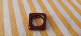 Anello quadrato stile anni '70
