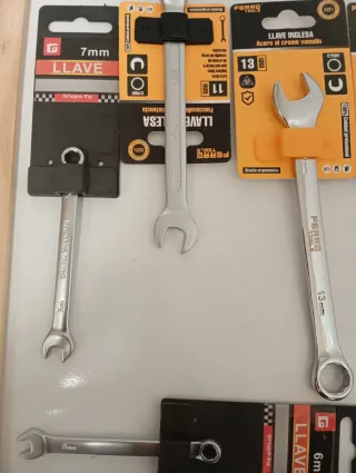 Juego de llaves fijas y combinadas acero