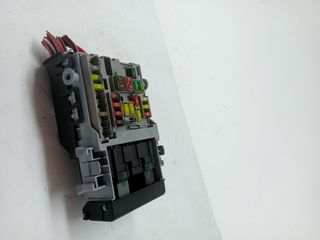 CAJA RELES / FUSIBLES OPEL INSIGNIA BERLINA (11)