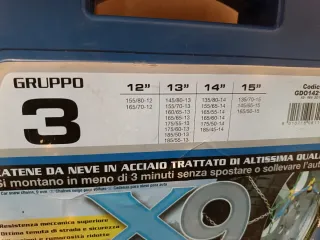Catene da neve per auto ancora sigillate