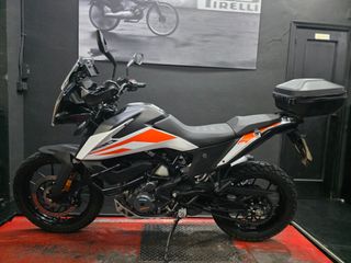 Motocicleta KTM Adventure 390