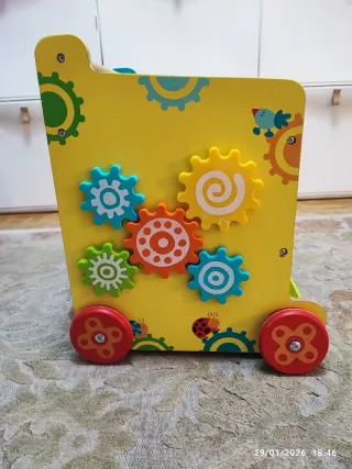 Andador de madera para bebés