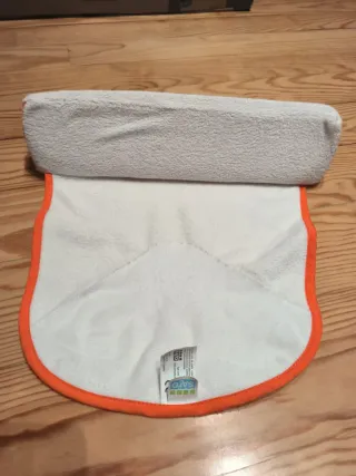 Cuna de colecho Chicco Next2me con complementos.