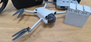 Dron DJI Mini 3 pro fly more kit