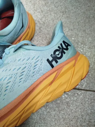 Hoka Clifton 8