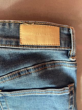 Pantalón Vaquero de campana Pull&Bear Mujer