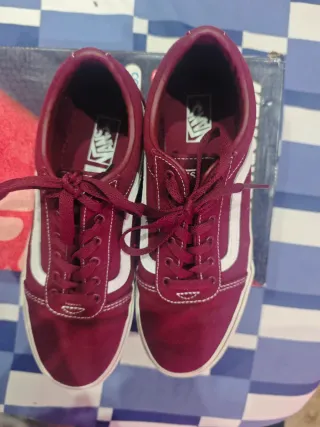 Zapatillas Vans Old Skool granates