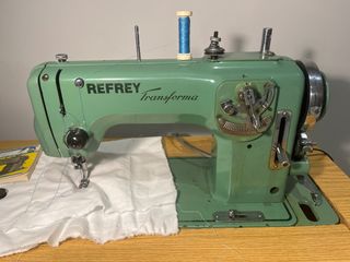 Máquina de coser Refrey Transforma