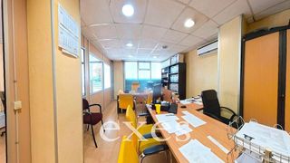 Local comercial en venta en Navas en Barcelona