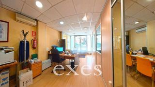 Local comercial en venta en Navas en Barcelona