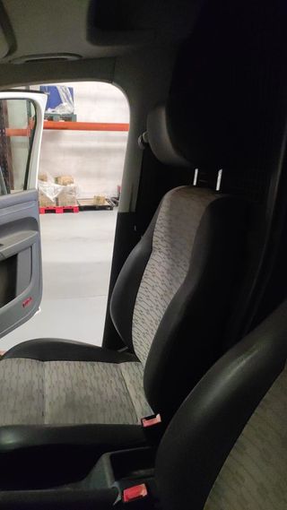 Volkswagen Caddy 2012