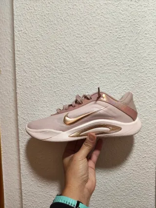 T39 Nike A' ONE  Oro Blanco