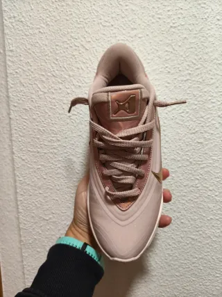 T39 Nike A' ONE  Oro Blanco